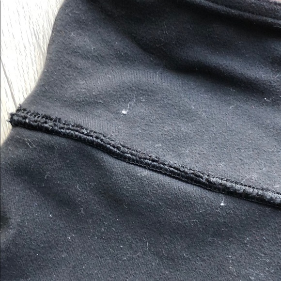 Reversible lululemon black wunder under leggings - Picture 3 of 9